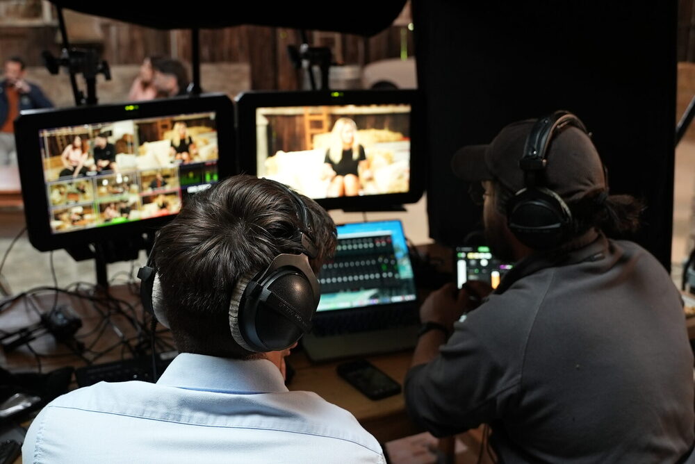 The video control setup François-Xavier Poy built for the Neo production